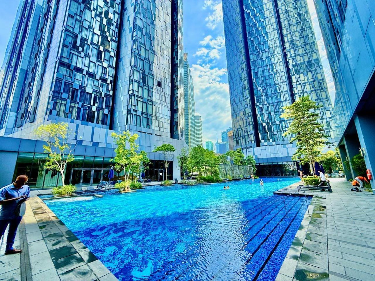 Star Residence Klcc By Sky Pool Kuala Lumpur Exterior foto