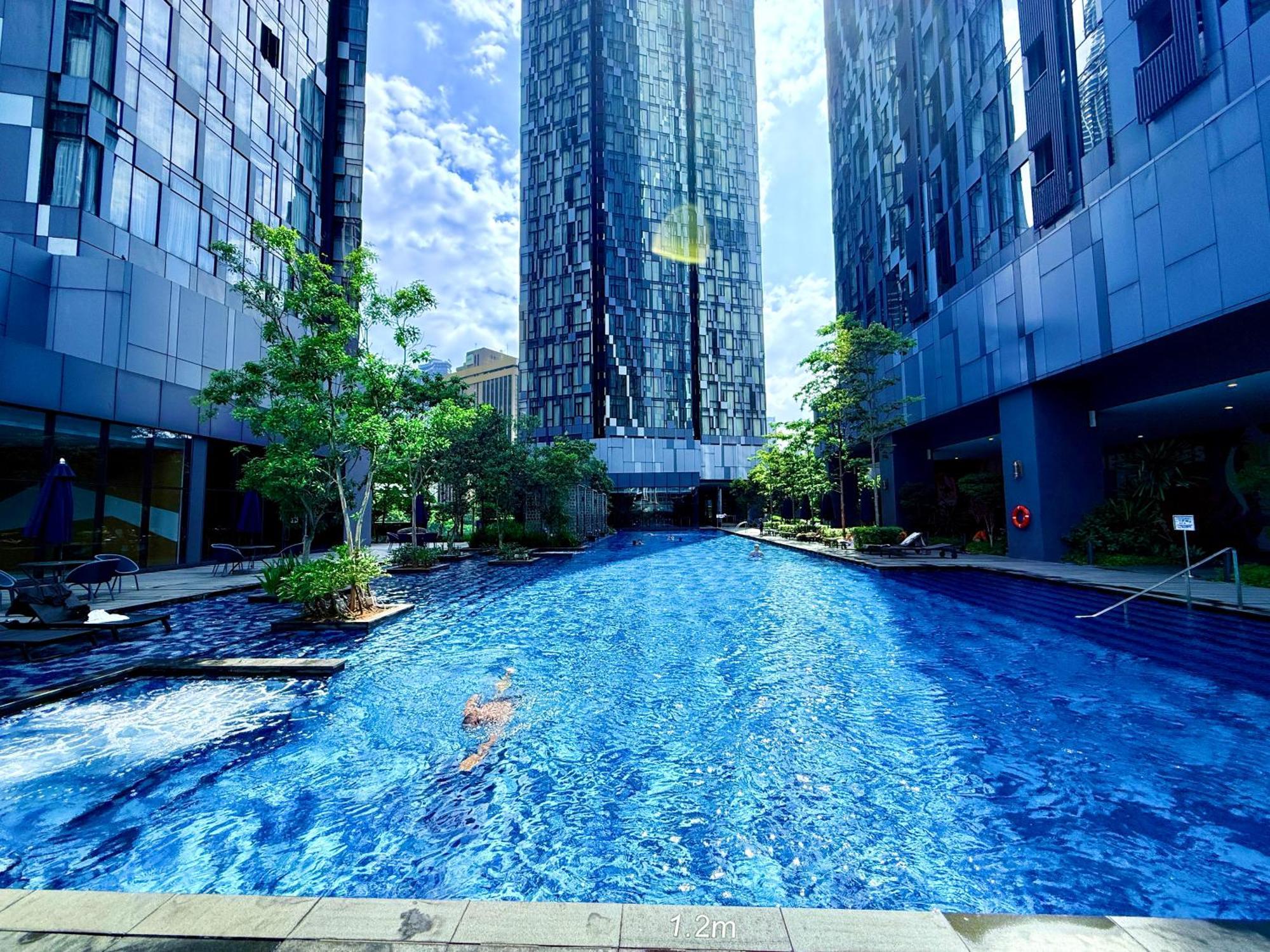 Star Residence Klcc By Sky Pool Kuala Lumpur Exterior foto