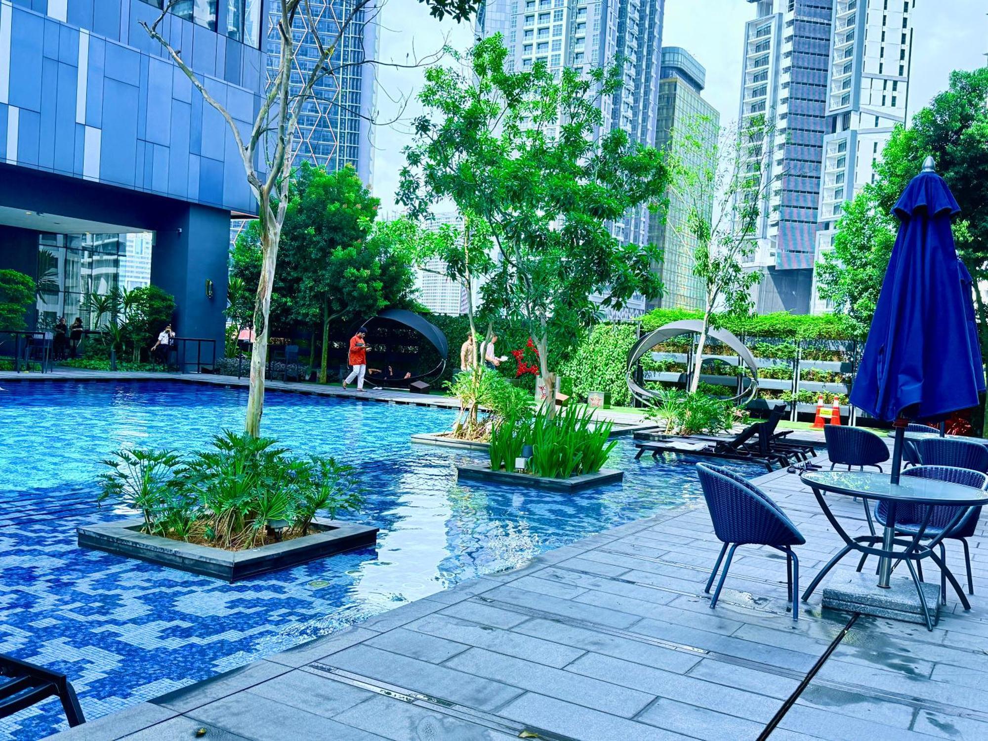 Star Residence Klcc By Sky Pool Kuala Lumpur Exterior foto